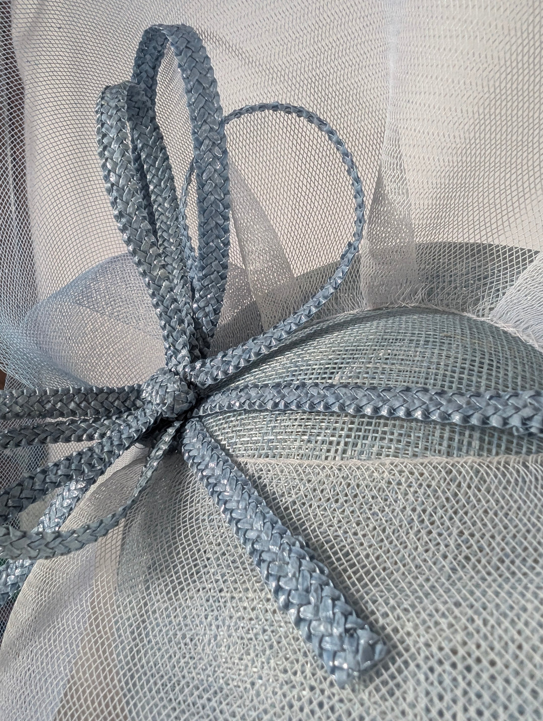 "Crinoline Sweep Ombré" cocktail hat