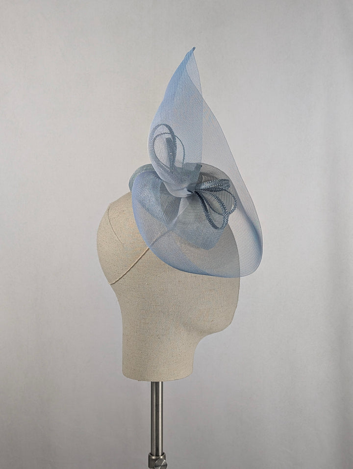 "Crinoline Sweep Ombré" cocktail hat