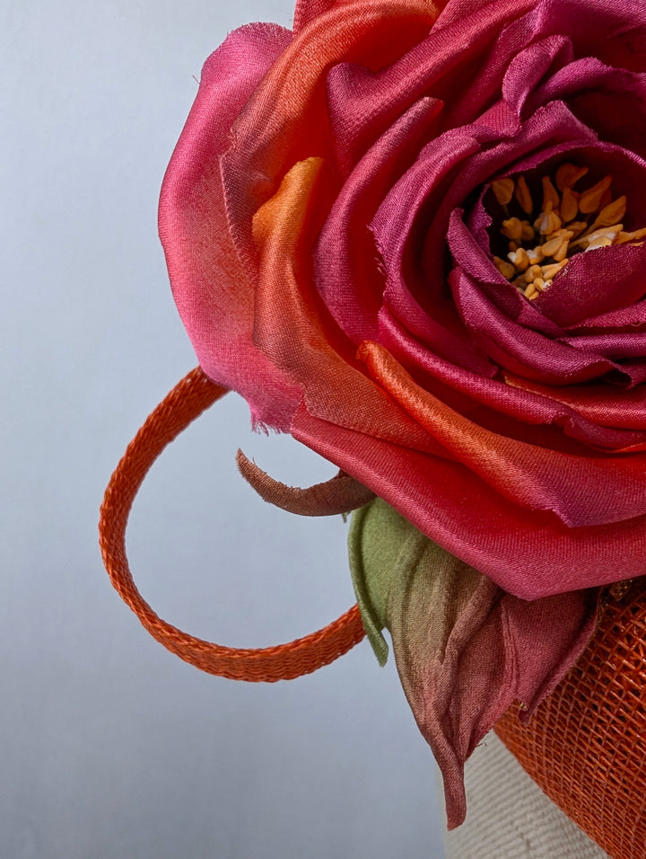 "Orange Delight" cocktail hat