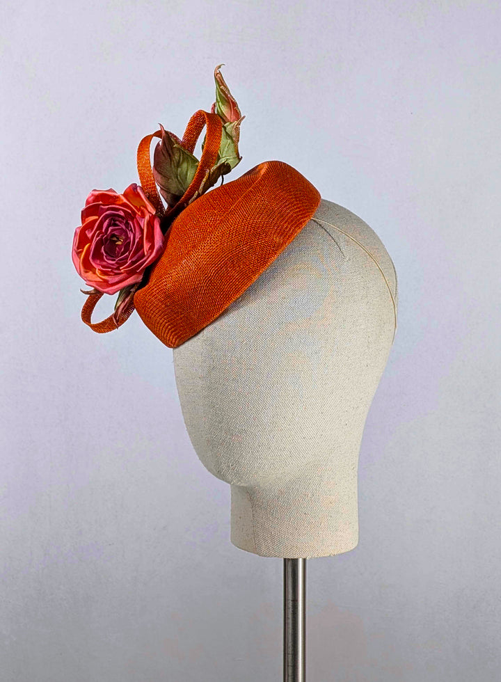 "Orange Delight" cocktail hat