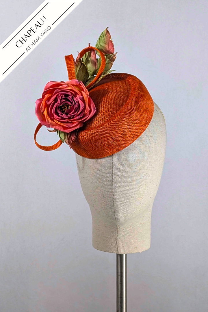 "Orange Delight" cocktail hat