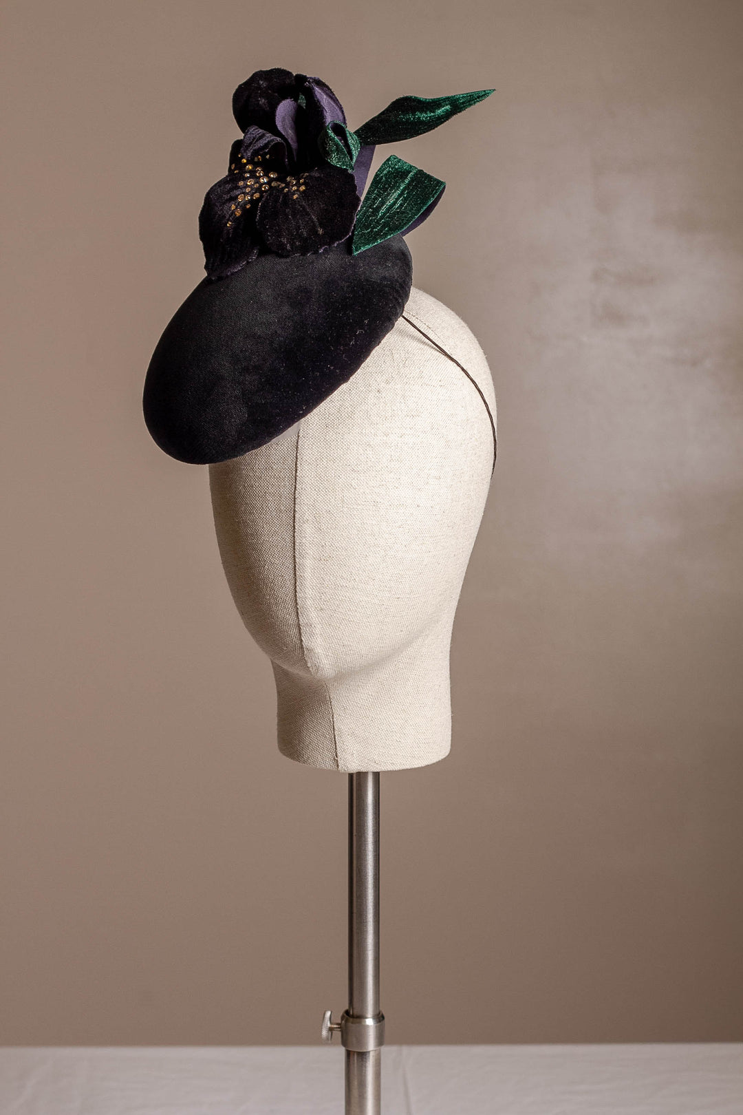Black Iris Cocktail Hat