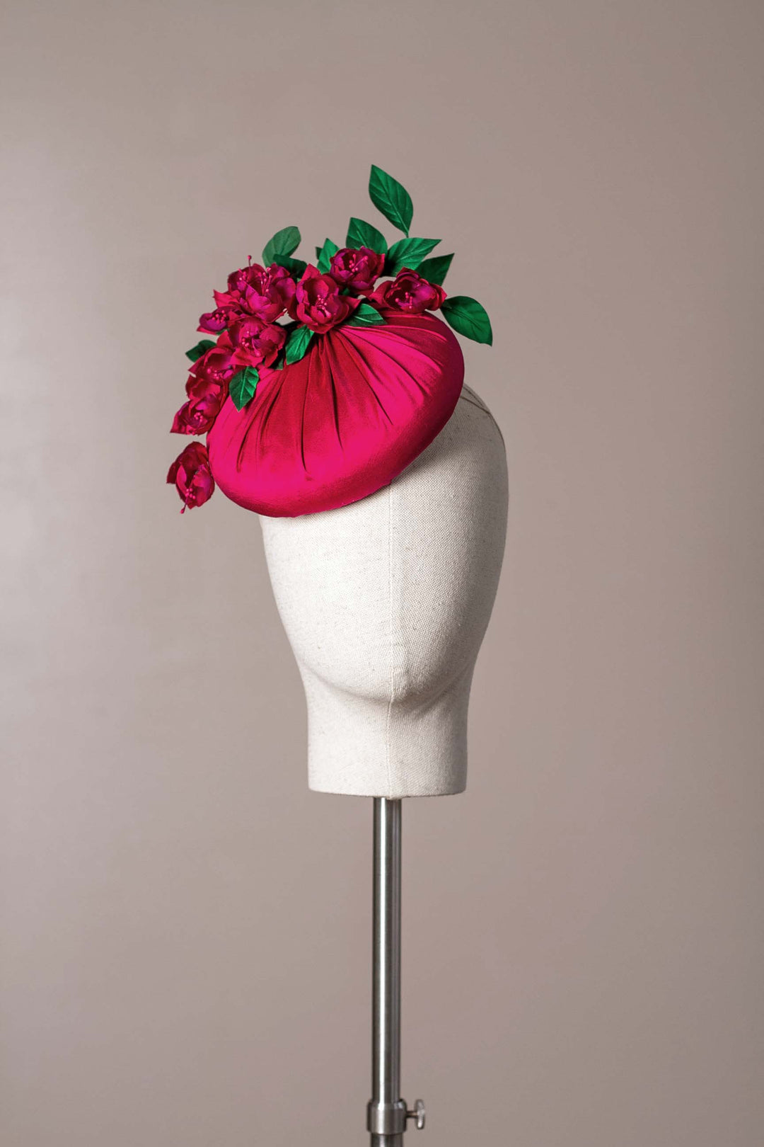 "Fuchsia" cocktail hat